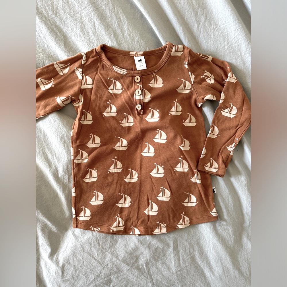 Little & Lively boys shirt super comfy 5/6T